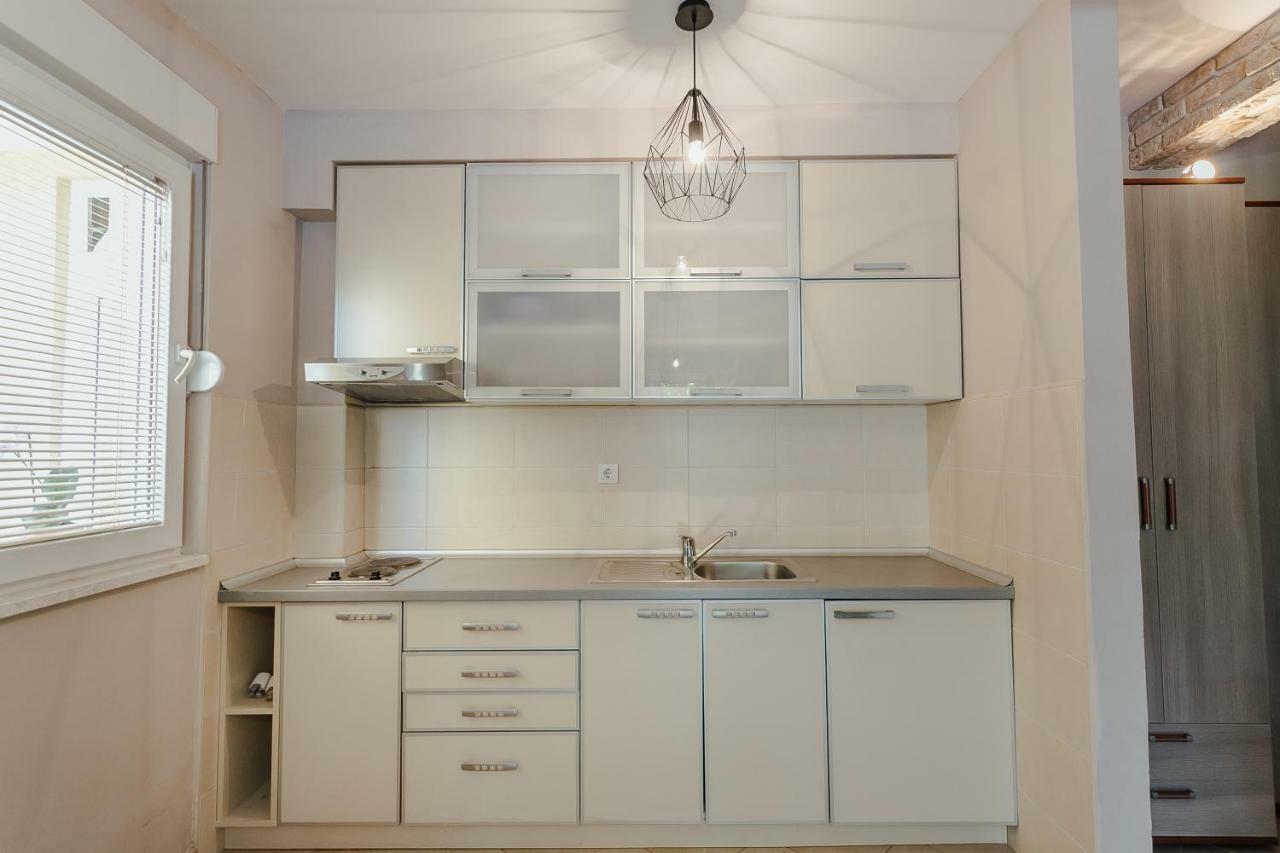 Poolside Apartments Miljan I Ranko Херцег Нови Екстериор снимка
